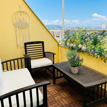 Stylish Magenta Apartment - Terrace & Free Parking Sofia Exterior photo