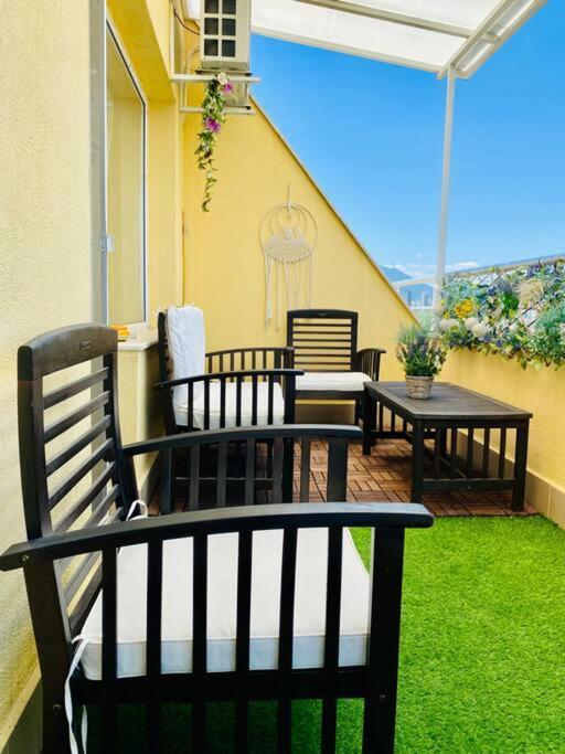 Stylish Magenta Apartment - Terrace & Free Parking Sofia Exterior photo